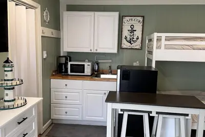 Image de Cozy condo with WiFi & Ac in Hyannis. 5 min walk to beaches & Main St