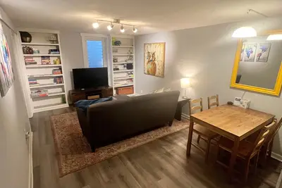 Image de Cozy & Comfortable 2 Bedroom Apt in City Park, Denver!