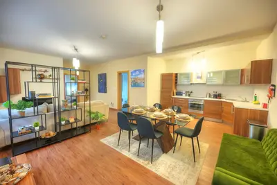 Image de Spacious & elegant 2 bedrooms, 2 bathrooms Dbor1-1