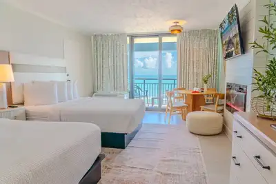 Image de Stunning and Updated Oceanfront Double Queen Suite at Ocean Reef Resort! Unit 508