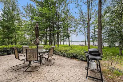 Image de 🌅 Relax & Explore | Waterfront Crawford Lake Cottage - 4878