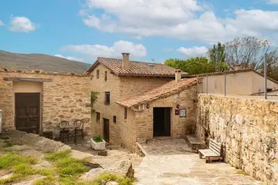 Image de Ferme 'Moli D'en Pi' avec vue sur les montagnes, terrasse partagée et jardin privé