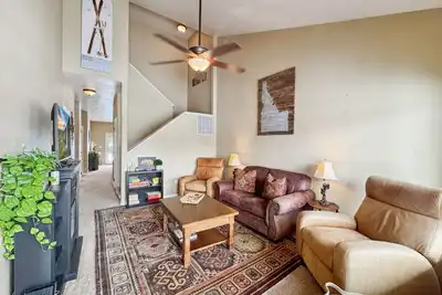 Image de Cozy townhome near Tamarack