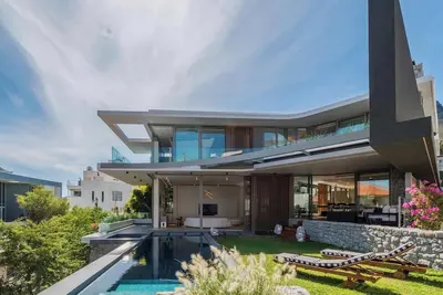 Image de Grand Camps Bay 5bed w Views Pool Gym Villa Serena