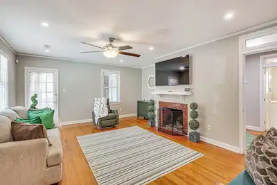 Image de Golfer's Getaway Mins to Masters: Grill & Chill!