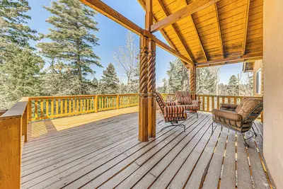 Image de 2 Mi to Dtwn: Cloudcroft Home w/ Furnished Deck