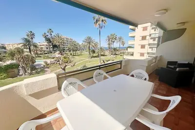 Image de Bel appartement comfortable  avec piscine communale à Denia, Costa Blanca, Espagne pour 4 personnes