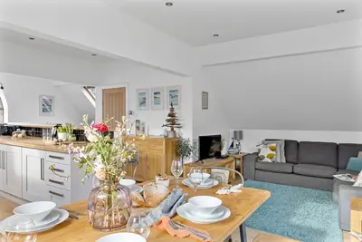 Image de Midholm Chapel - a house that sleeps 8 guests in 3 bedrooms