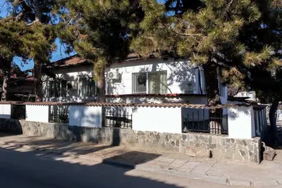 Image de 3-bedroom house in charming Perushtitsa with WiFi, Ac. Enjoyable getaway awaits