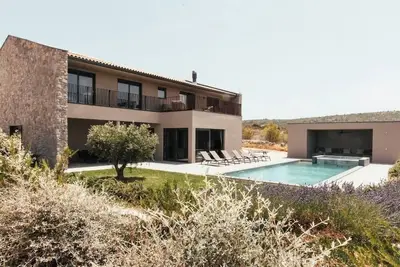 Image de Villa Misto I, Spacious 5-bedroom villa with panoramic sea views, private pool & game room
