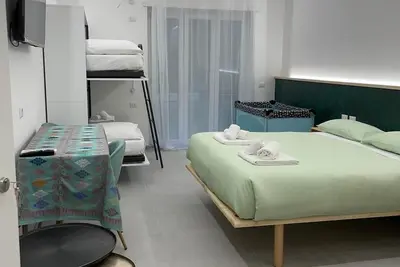 Image de Charming family room with WiFi and Ac in Welcoming Roma