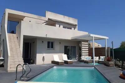 Image de Sète, Villa familiale avec piscine en Bord de mer