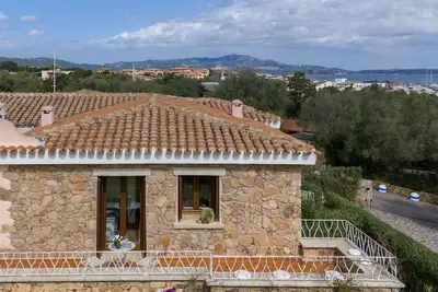 Image de Joli appartement pour 6 personnes avec climatisation, Wifi, Tv et patio