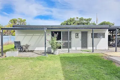 Image de Weekend at Bernies - The ultimate beach shack