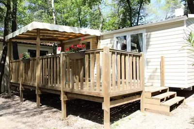 Image de Mobilhome Confort 29m² - 2 adultes et 3 enfants climatisé 5 personnes