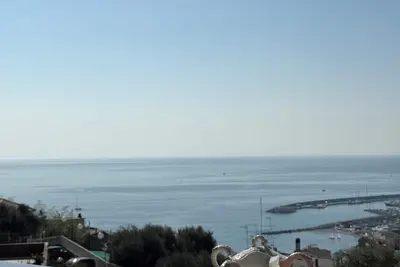Image de Your retreat in Varazze - spectacular views and the sea at your fingertips!