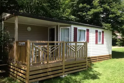 Image de Mobilhome 31 m² / 3 chambres - Terrasse semi-couverte + Tv + climatisation 6 personnes