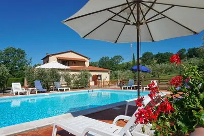 Image de Delightful accommodation with restaurant in Tuscan countryside and close to the sea.