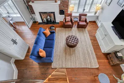 Image de Timeless Apt-Downtown Savannah-Sleeps 4