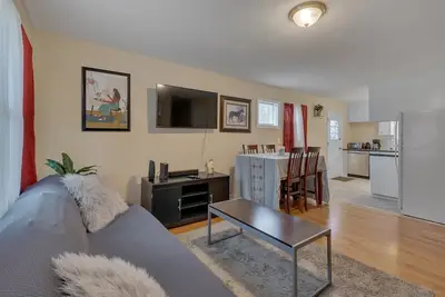 Image de New! Duke 3br 1. 5ba at American Village by Quantum Suites