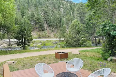 Image de Cozy RIverside Cabin in Drake- 2 miles to Estes Park!