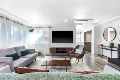 Image de North End Home Near 6th Ave, Ups, Hospitals