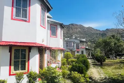 Image de Serene 4-Bedroom Cottage in Bhimtal – Hill Views & Cozy Place