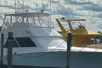 Image de 50 Foot Viking Yacht in Port Salerno