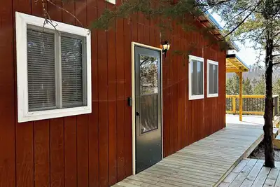 Image de Charming cabin with WiFi and Ac in delightful Eldon