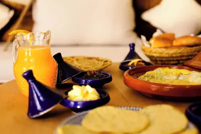 Cosy Riad Guest house with Plunge pool and a view of the Atlas mountain