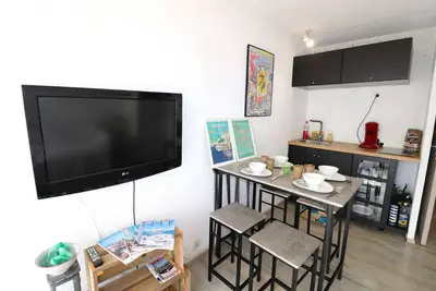 Image de Studio cabine terrasse piscine parking