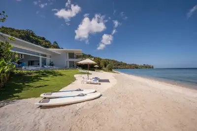 Image de Escape to Beachfront Luxury in Phuket, 1000