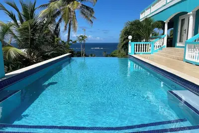 Image de Fabulous house minutes from the beach with a pool in beautiful St Kitts
