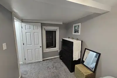 Image de 3-bedroom house in terrific Omaha with WiFi, Ac