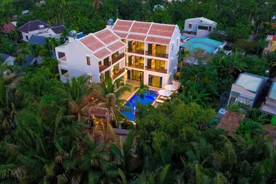 Image de Entire Chiều Hạ Villa 12br: Breakfast, Pool, Garden Kitchen