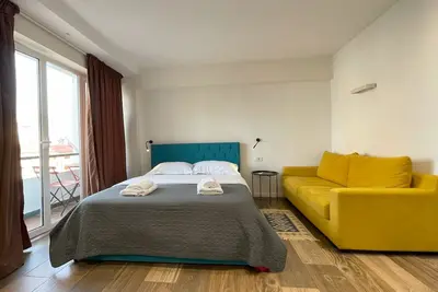 Image de Cozy studio with WiFi and Ac in nice Tiranë