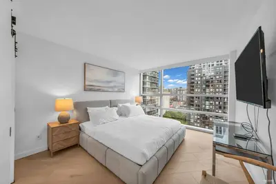Image de 2 Bdrm Urban Oasis in the Heart of Downtown Vancouver