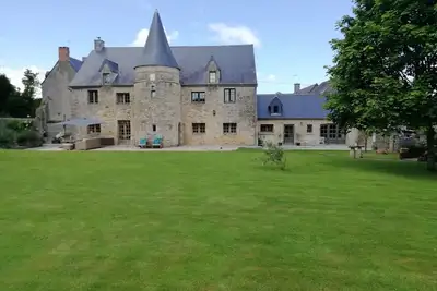 Image de Cottage set in the grounds of our 16th century Manor.