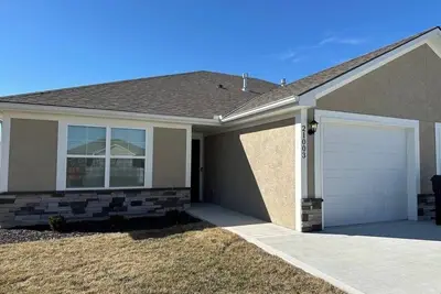 Image de Modern retreat in the city!