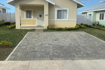 Image de Charming 2-bedroom house with WiFi, fitness room in Lucea