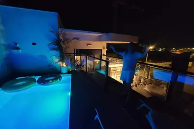 Eilat, Penthouse avec piscine, 4ch, living room, terrasse, Bbq kosher pour Pâques