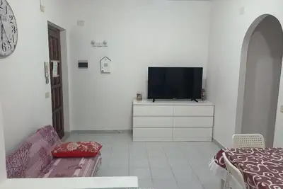 Image de 70sqm furnished apartment 600m from the Sea