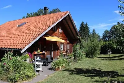 Image de Romantic artist's house by the pond Pet-friendly