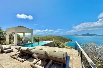 Image de Phenomenal 3-Bed Pool and Hot Tub Villa with Vast Views, WiFi, Ac, Back-Up Power