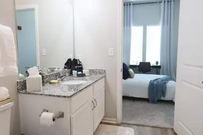 Image de The Barry. . . . . . . . . . . . . . . . . .