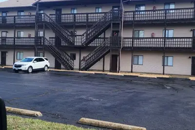 Image de Charming 2-bedroom condo with WiFi, Ac in fantastic Landing at Mark Twain Lake