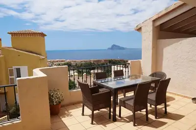 Image de Charming Townhouse with Sea Views & Pool in Altea