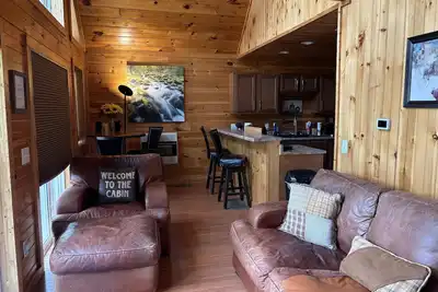 Image de Awesome cabin with a \"Gorge\"ous view from the hot tub at the Red with wi-fi