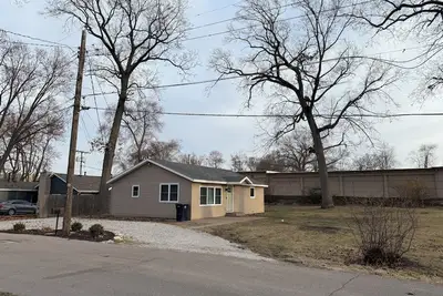 Image de 2-bedroom house in Warsaw, Indiana close to Winona Lake