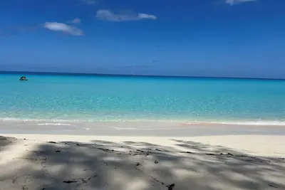 Image de Cozy Beachfront Studio in Bimini, Bahamas – Your Perfect Island Escape!